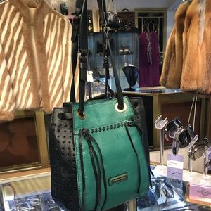 B New BCBG MAXAZRIA Black & Green satchel ✨